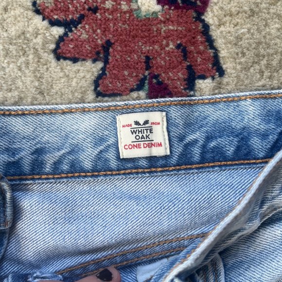 low-rise Levi's 501 Selvedge White Oak distressed denim shorts, W25 - Picture 7 of 12